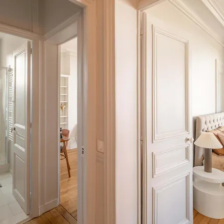 Apartment Luxury Flat Eiffel View 3br 7 Guests Paris