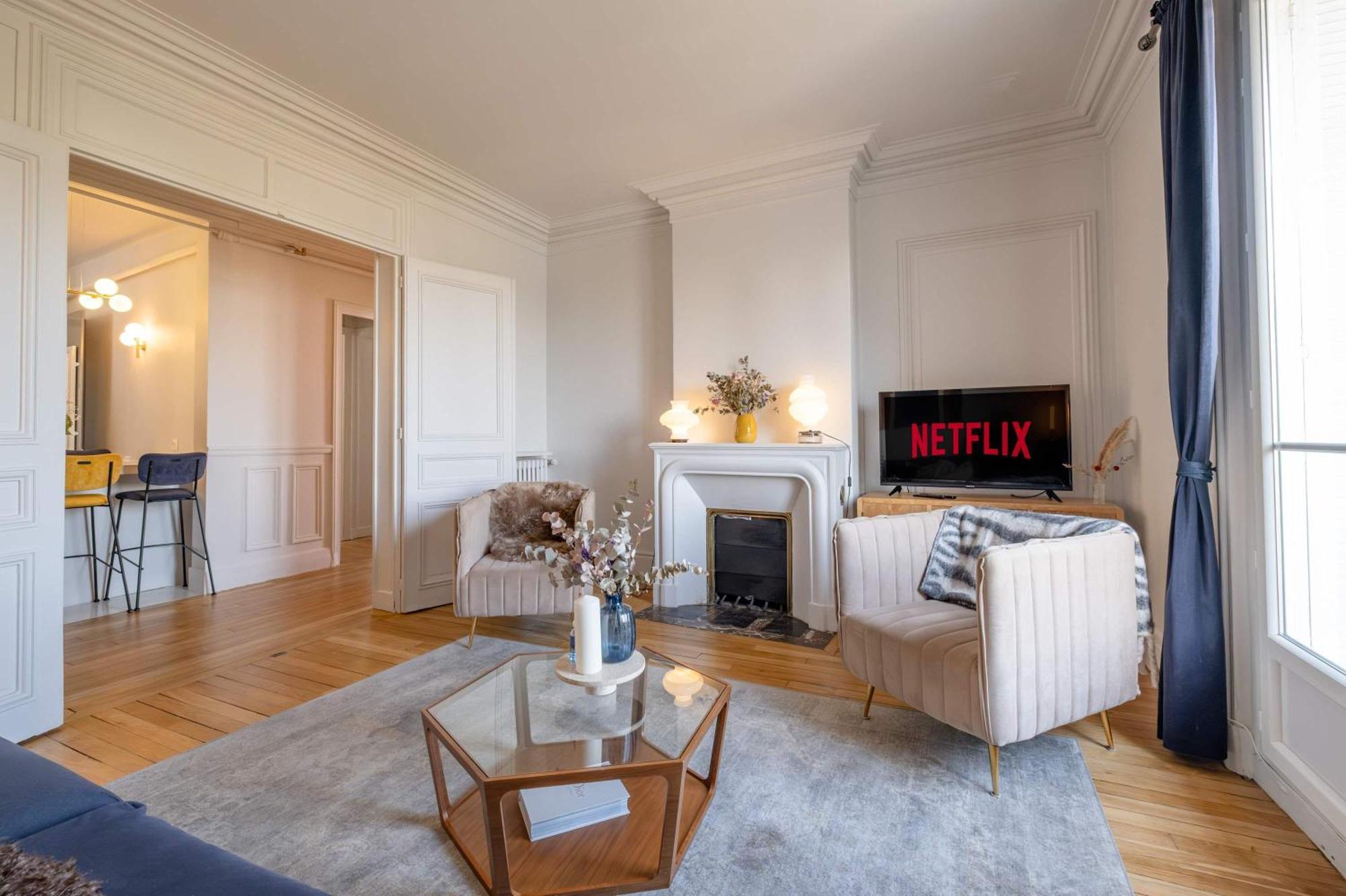 Luxury Flat Eiffel View 3br 7 Guests Apartment